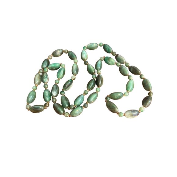 Vintage Green Marbled Acrylic Bead Necklace Oval Round Beads No Clasp Estate 34" - Picture 3 of 4